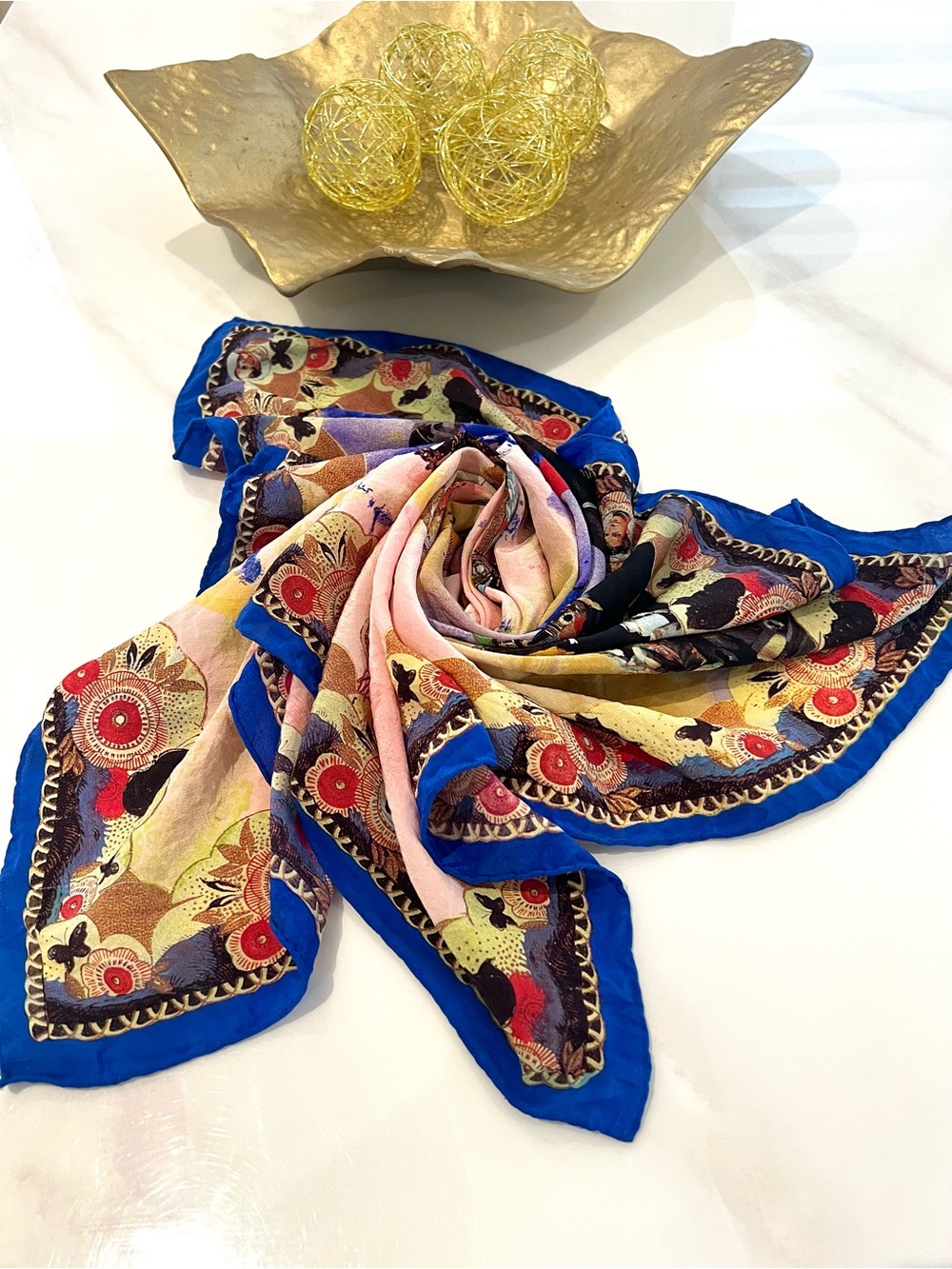 Fantastic scarf 33” by 33”